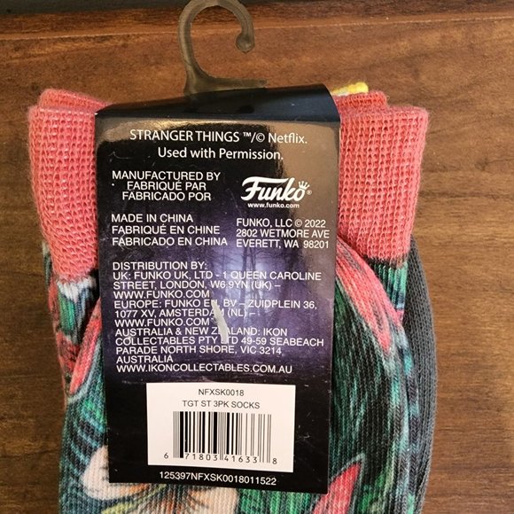 Stranger Things Socks 3 Pack Funko Beach Hawaiian Vibe - Picture 5 of 6